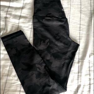 NWOT Lululemon align crop 23” leggings size 6